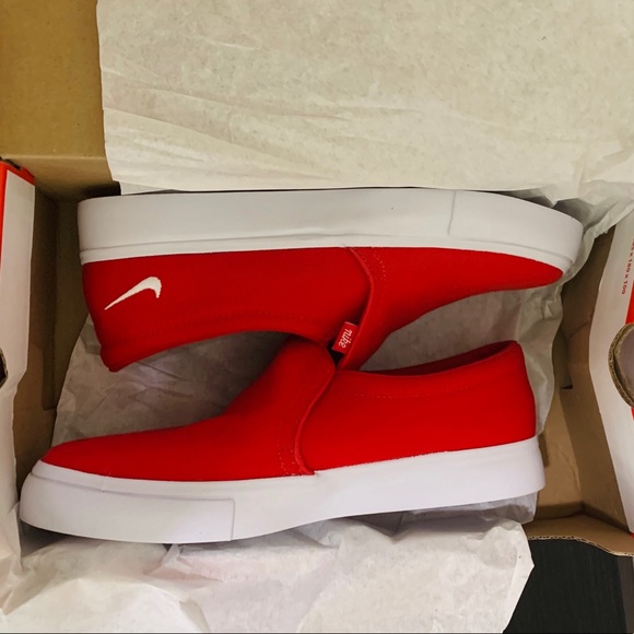 BRAND NEW NIKE WOMENS COURT ROYALE SLIP SNEAKER - - Picture 7 of 7